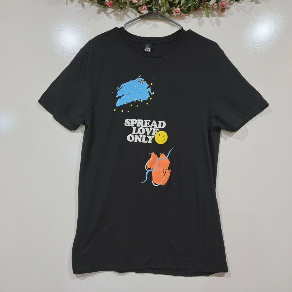 Spread Love Only Medium Smiley Face 100% Cotton Tshirt Urban Streetwear Graffiti